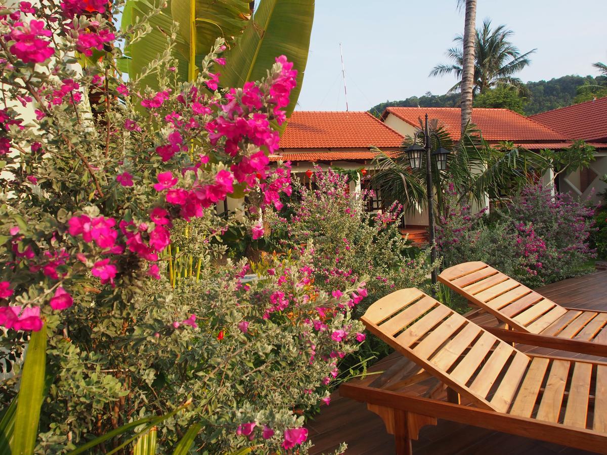 Hula Hula Beachfront Phú Quốc Exterior photo