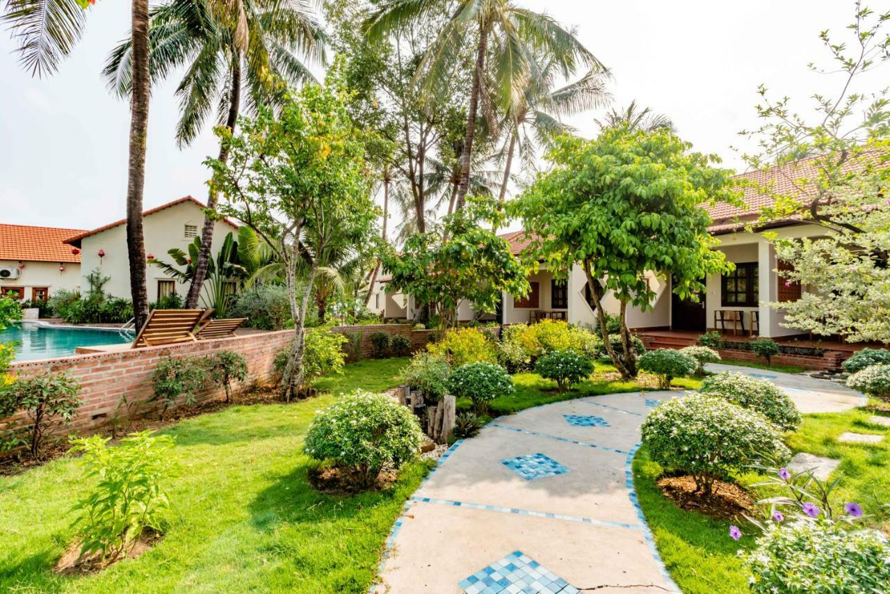 Hula Hula Beachfront Phú Quốc Exterior photo