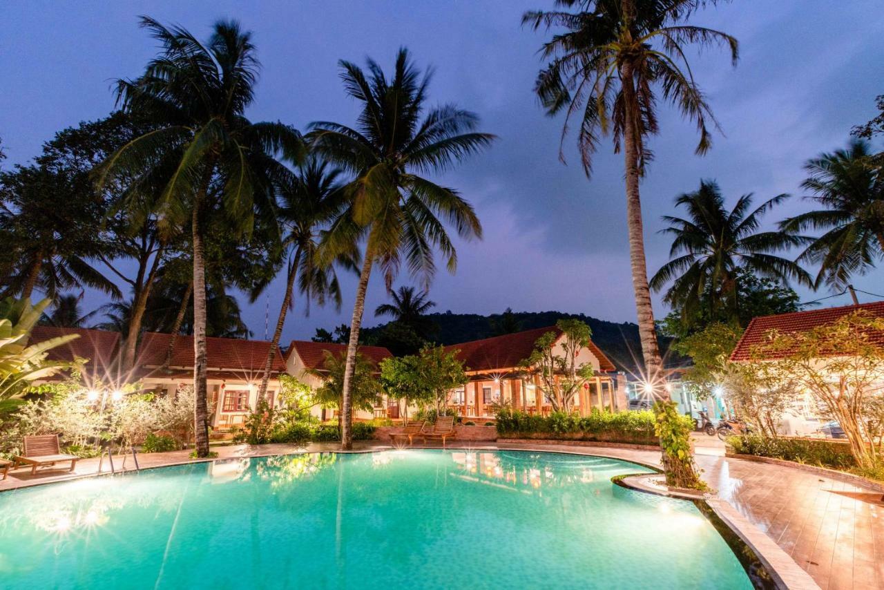 Hula Hula Beachfront Phú Quốc Exterior photo