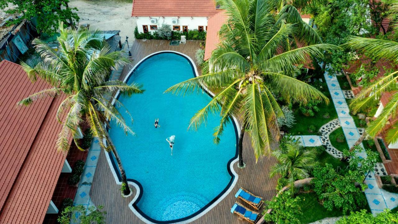 Hula Hula Beachfront Phú Quốc Exterior photo