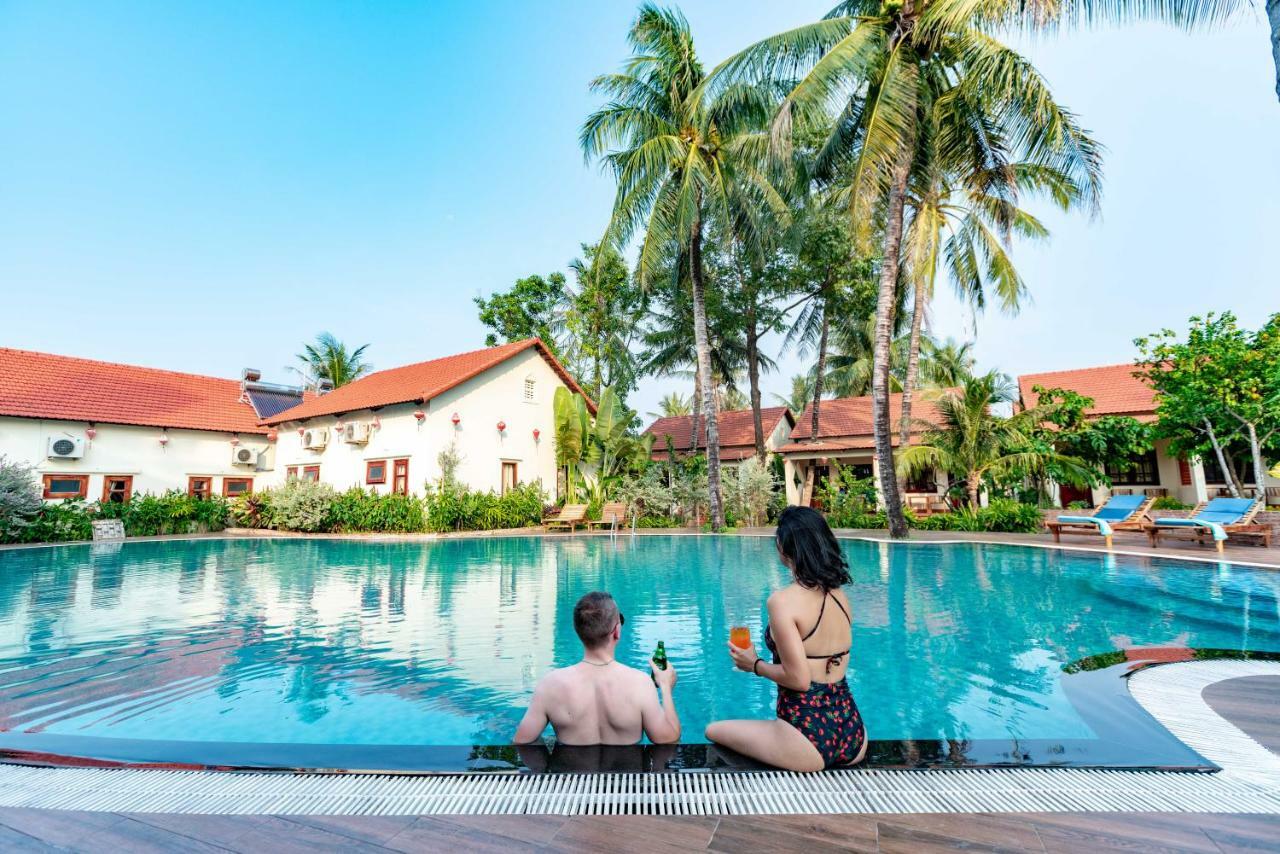 Hula Hula Beachfront Phú Quốc Exterior photo