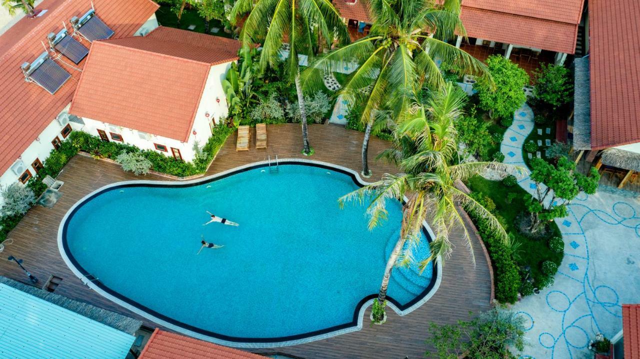 Hula Hula Beachfront Phú Quốc Exterior photo